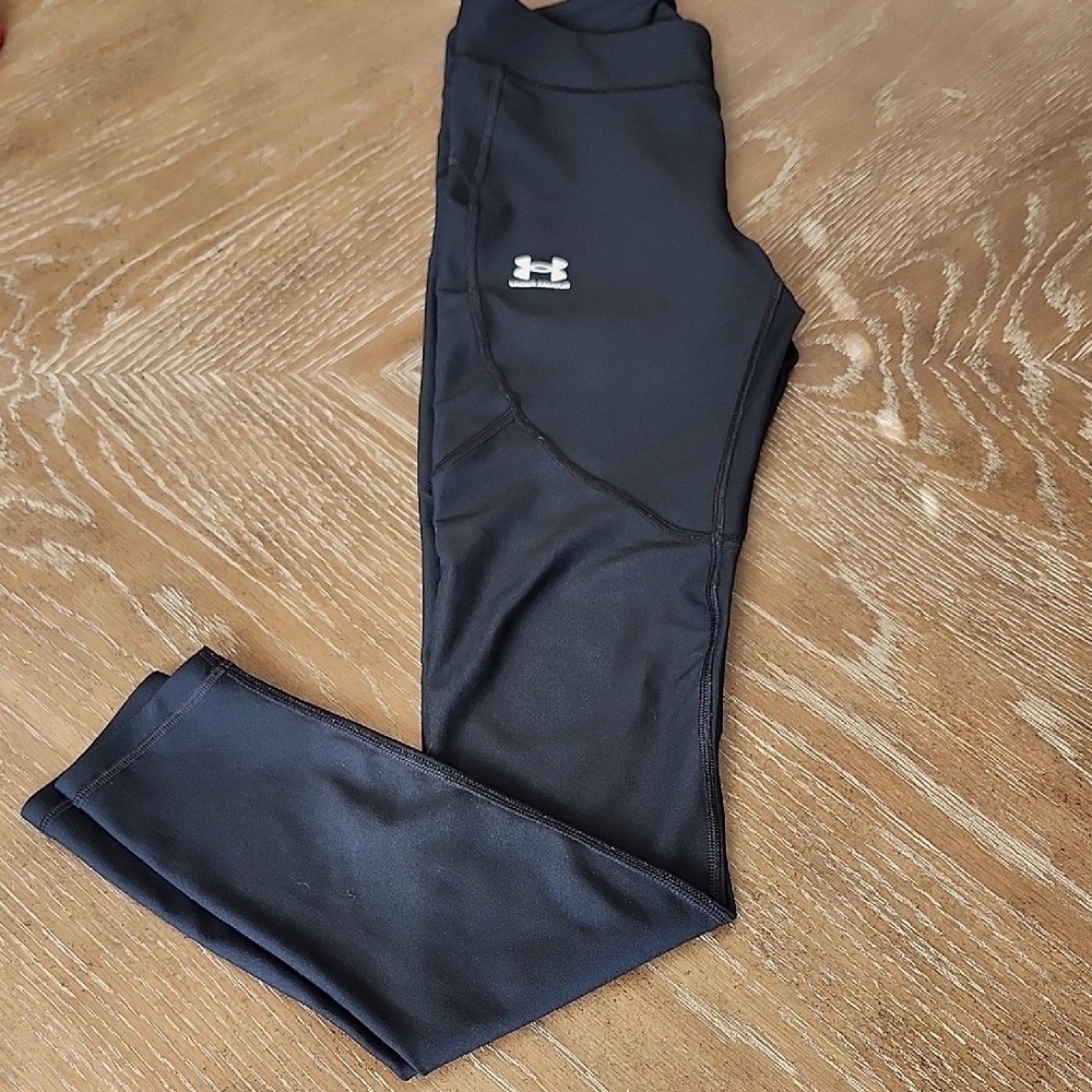 Under Armour Black Athletic Leggings - Picture 2 of 3